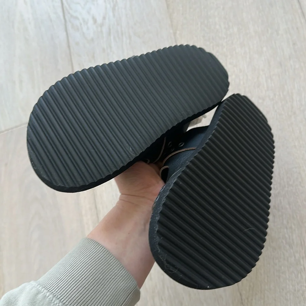 New leather Zara Kids Black Sandals size 1